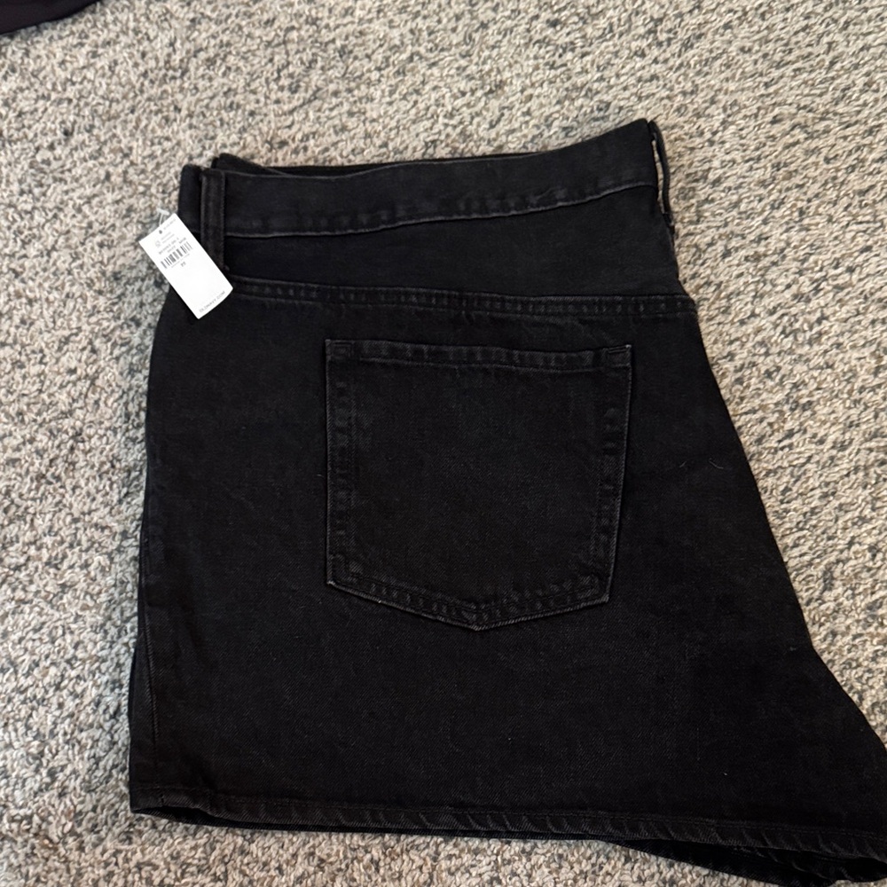 Black Denim button closure shorts size 22
